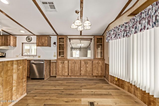 53 N MOUNTAIN Road 54, Apache Junction, AZ 85120