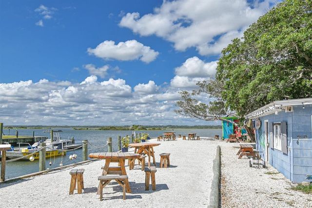 6832 Middleton Ave, St Augustine, FL 32080