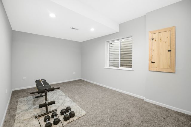 136 Lilac Street, Bolingbrook, IL 60490