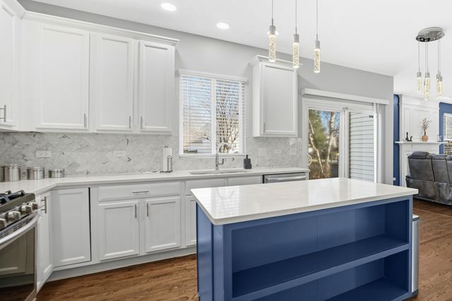 136 Lilac Street, Bolingbrook, IL 60490