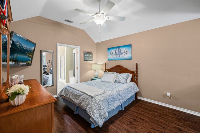 1208 Henard Lane, Granbury, TX 76048