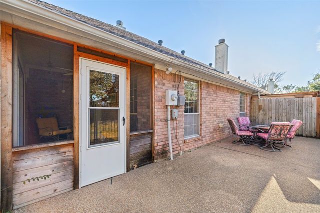1208 Henard Lane, Granbury, TX 76048