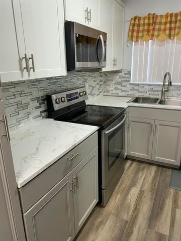 6890 Royal Palm Boulevard 209h, Margate, FL 33063