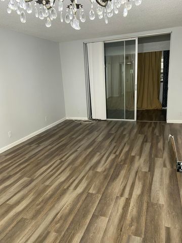 6890 Royal Palm Boulevard 209h, Margate, FL 33063