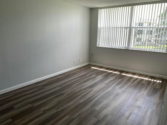 6890 Royal Palm Boulevard 209h, Margate, FL 33063