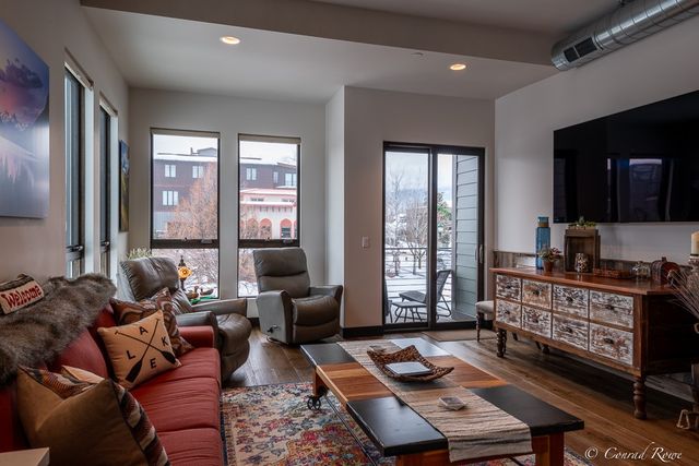 139 E 2nd Street 201, Whitefish, MT 59937