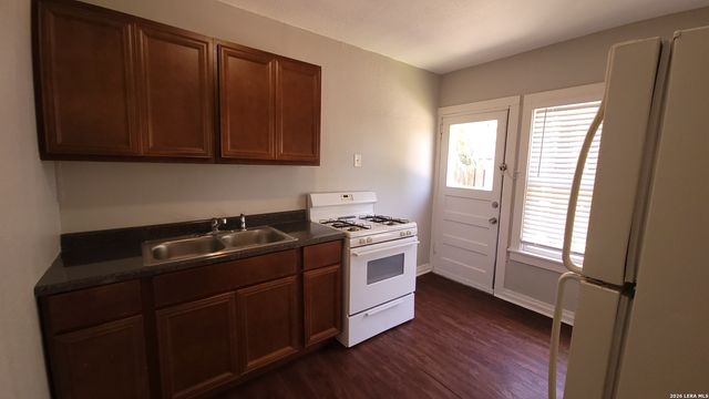 218 Claremont, San Antonio, TX 78209