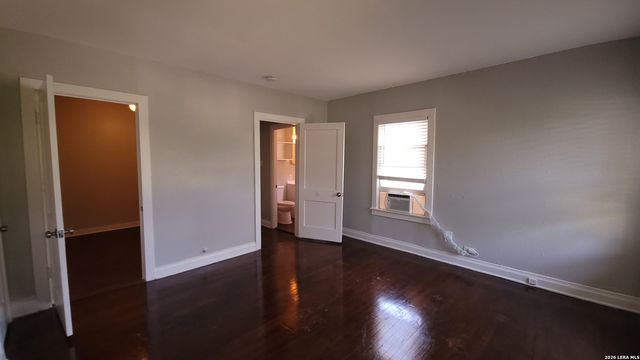 218 Claremont, San Antonio, TX 78209