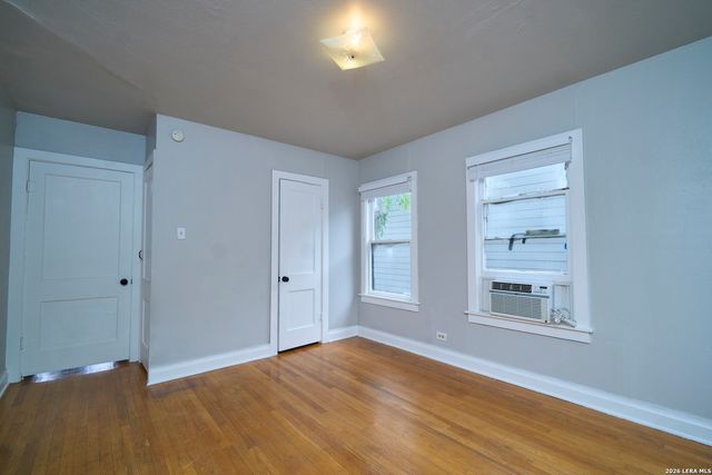 218 Claremont, San Antonio, TX 78209