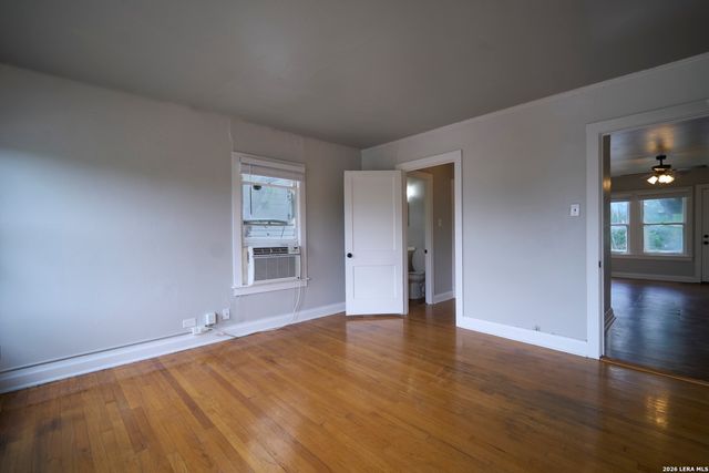 218 Claremont, San Antonio, TX 78209