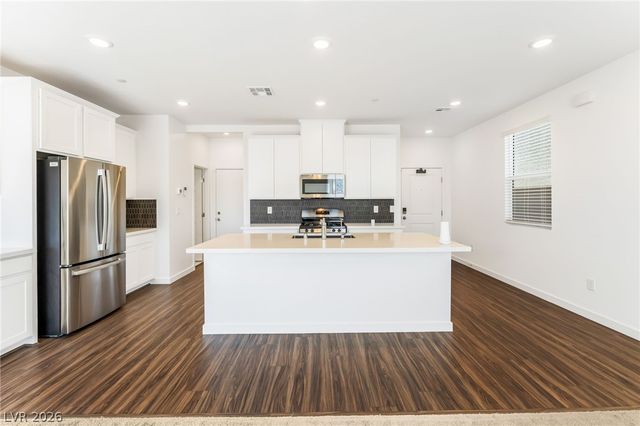 9595 Elijah Pointe Avenue, Las Vegas, NV 89143