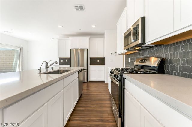 9595 Elijah Pointe Avenue, Las Vegas, NV 89143