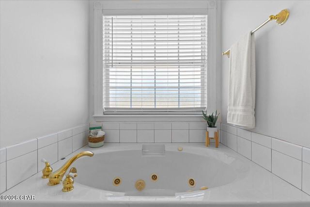 5192 Pine Ridge Drive, Chipley, FL 32428