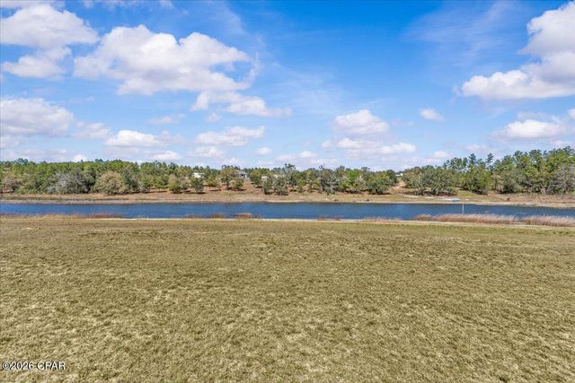 5192 Pine Ridge Drive, Chipley, FL 32428