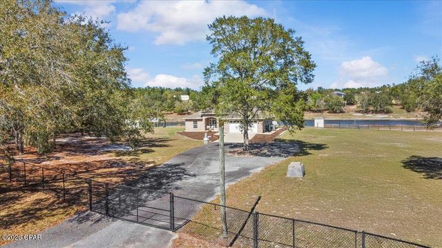 5192 Pine Ridge Drive, Chipley, FL 32428