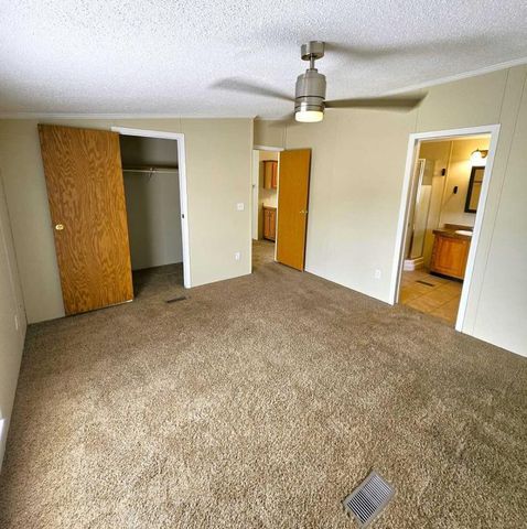 5540 Plumeria Street, Kalamazoo, MI 49009