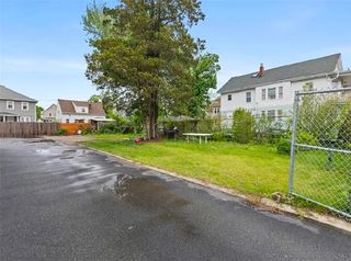 91 Detroit Avenue, Providence, RI 02907