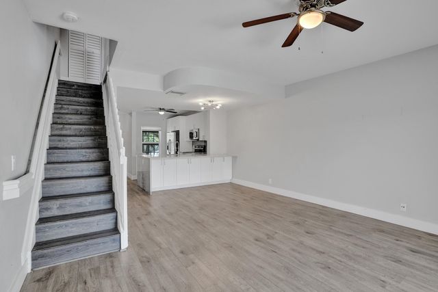 9913 NW 57TH Manor ., Coral Springs, FL 33076