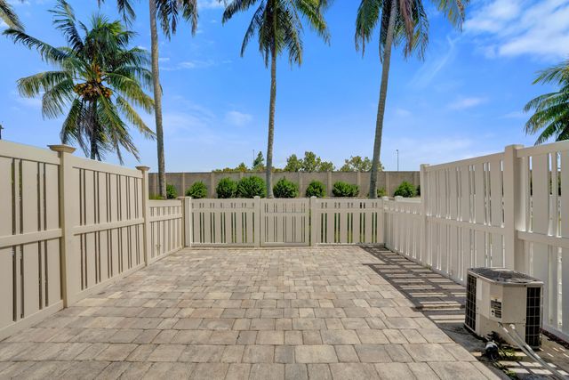 9913 NW 57TH Manor ., Coral Springs, FL 33076