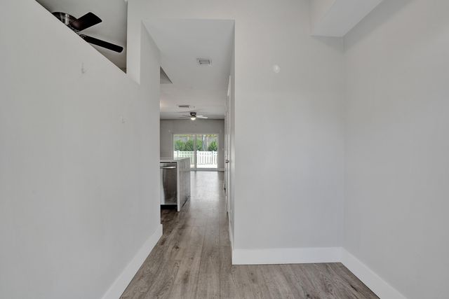 9913 NW 57TH Manor ., Coral Springs, FL 33076