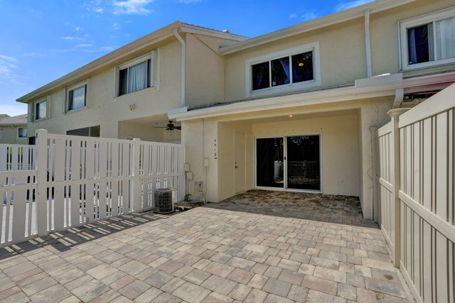 9913 NW 57TH Manor ., Coral Springs, FL 33076