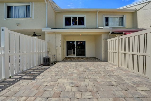 9913 NW 57TH Manor ., Coral Springs, FL 33076