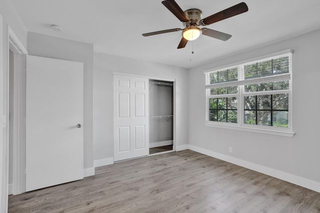 9913 NW 57TH Manor ., Coral Springs, FL 33076
