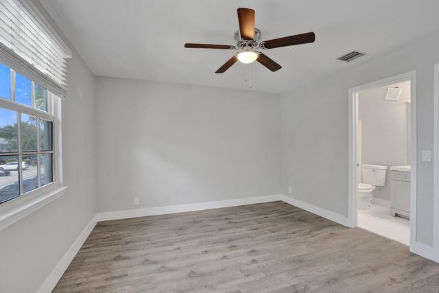 9913 NW 57TH Manor ., Coral Springs, FL 33076