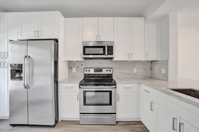 9913 NW 57TH Manor ., Coral Springs, FL 33076