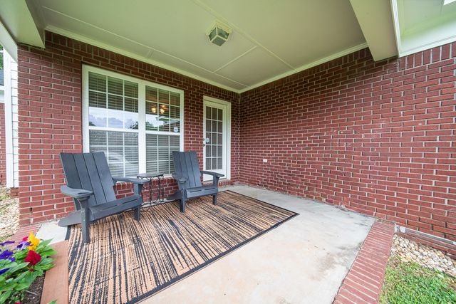 9033 Sonoma Pointe Drive, Columbus, GA 31909