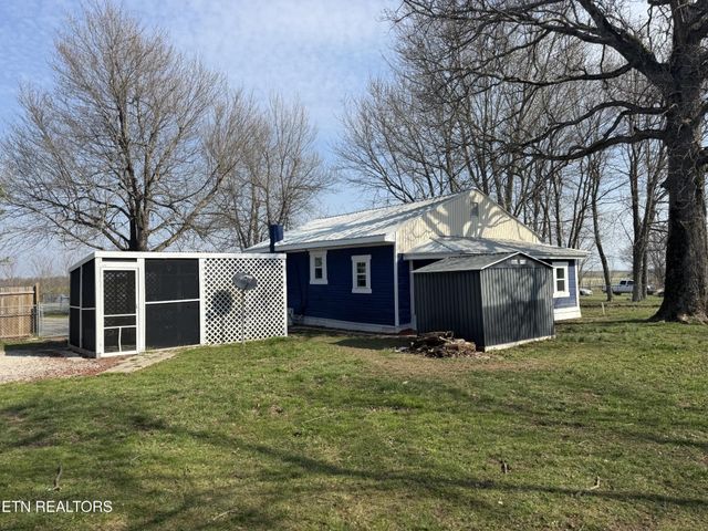 1995 Clarkrange-Monterey Hwy, Monterey, TN 38574