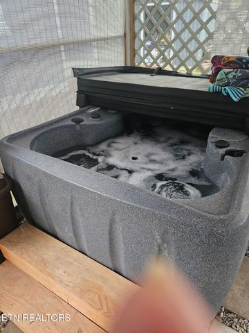 1995 Clarkrange-Monterey Hwy, Monterey, TN 38574