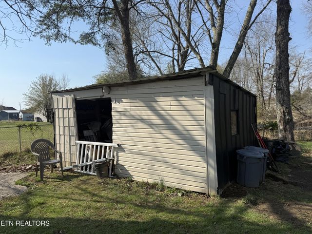 1995 Clarkrange-Monterey Hwy, Monterey, TN 38574