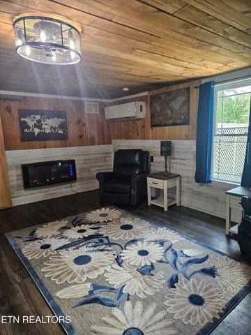 1995 Clarkrange-Monterey Hwy, Monterey, TN 38574