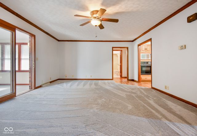 9166 W CO RD 50 N, Greensburg, IN 47240