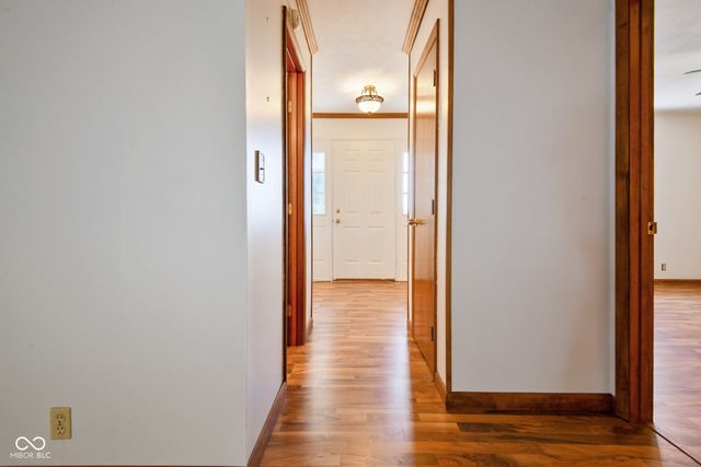 9166 W CO RD 50 N, Greensburg, IN 47240