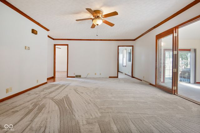 9166 W CO RD 50 N, Greensburg, IN 47240