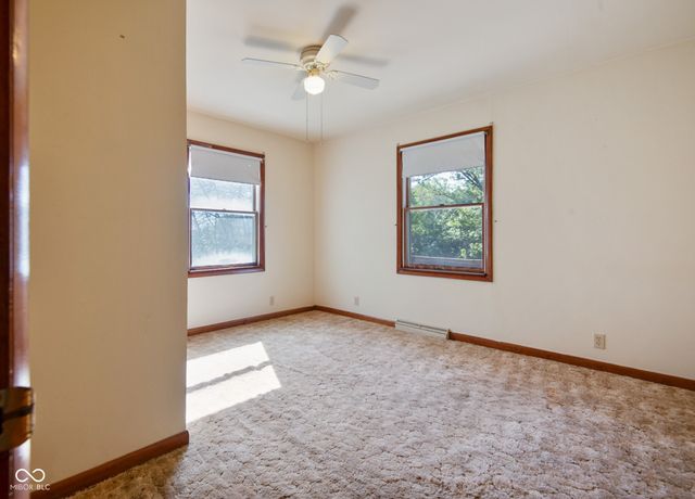 9166 W CO RD 50 N, Greensburg, IN 47240