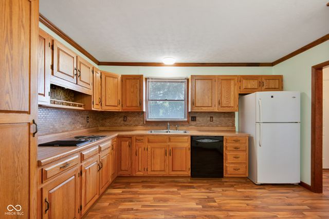 9166 W CO RD 50 N, Greensburg, IN 47240