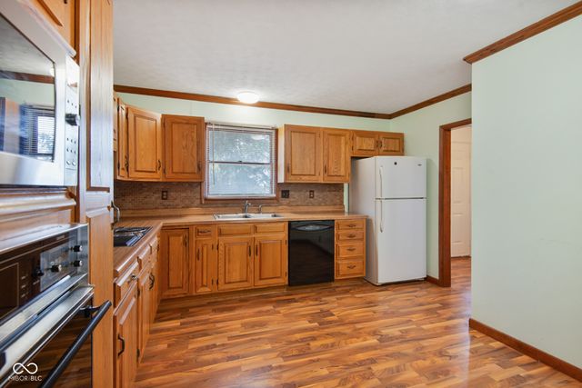 9166 W CO RD 50 N, Greensburg, IN 47240