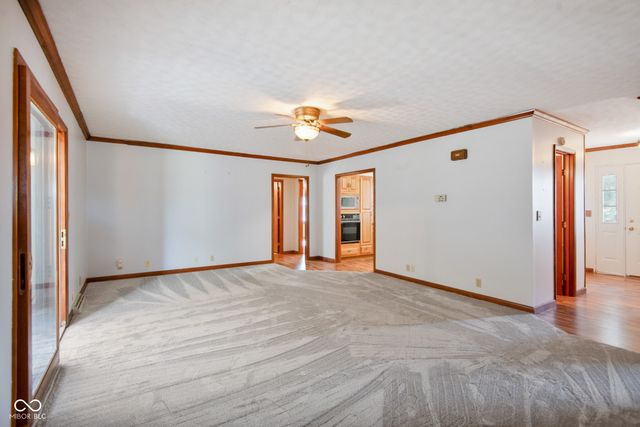 9166 W CO RD 50 N, Greensburg, IN 47240