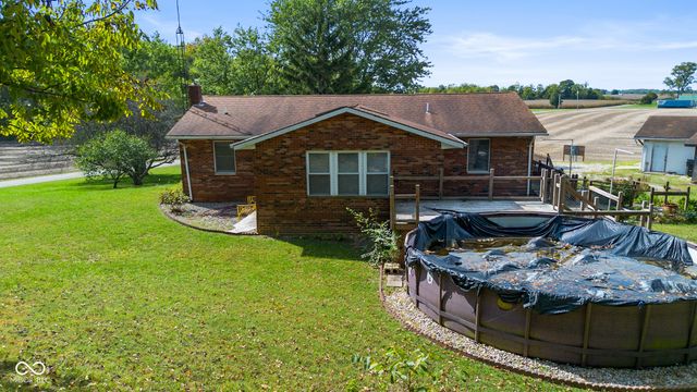 9166 W CO RD 50 N, Greensburg, IN 47240