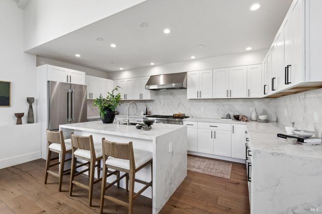 321 Loring Ave, Mill Valley, CA 94941