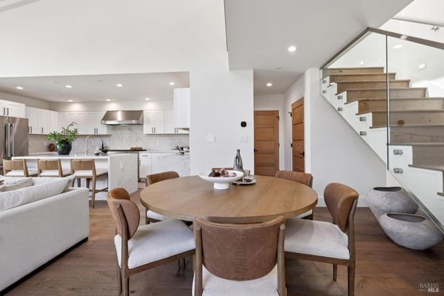 321 Loring Ave, Mill Valley, CA 94941