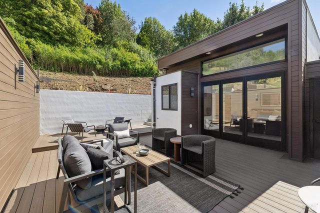 321 Loring Ave, Mill Valley, CA 94941