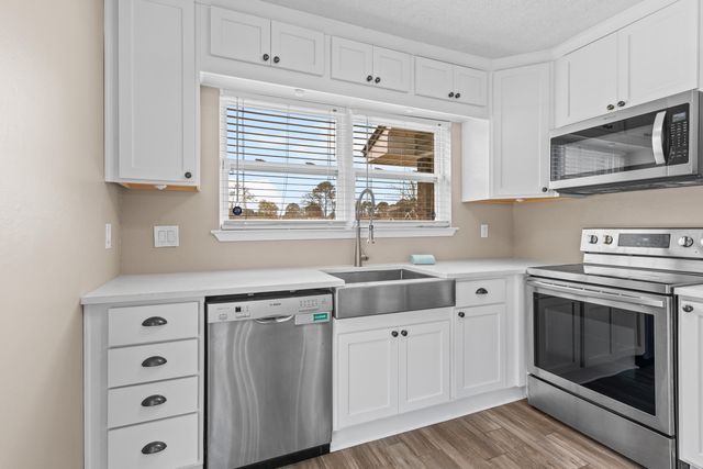 1833 Hunters Path, Fort Walton Beach, FL 32547