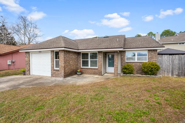 1833 Hunters Path, Fort Walton Beach, FL 32547
