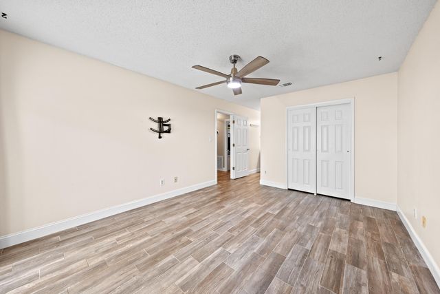 1833 Hunters Path, Fort Walton Beach, FL 32547