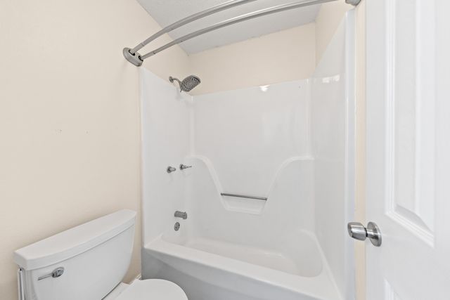 1833 Hunters Path, Fort Walton Beach, FL 32547