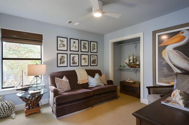 303 ROLLING GREEN DR, Lakeway, TX 78734